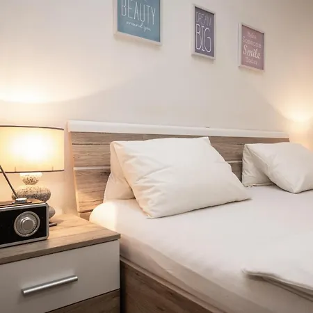 Apartman شقة *