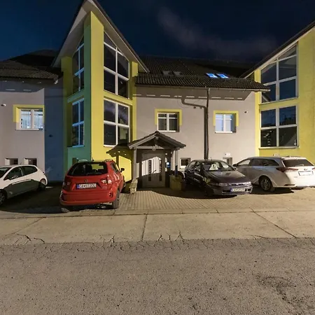 شقة Apartman *